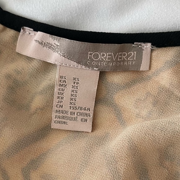 🔥Forever 21 Maxi Dress. Size XS . New without tag🔥 - Picture 8 of 9